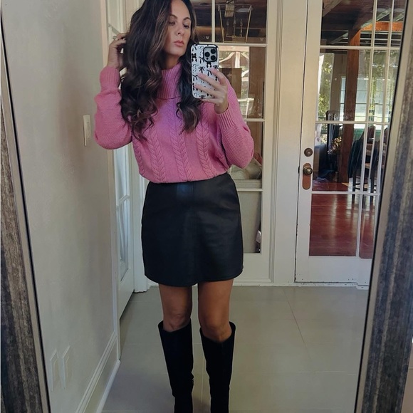 Cabi Blush Pullover - Picture 9 of 14